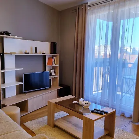 Likehome Life - Centar Jovana Cvijica Free Parking Apartment Novi Sad